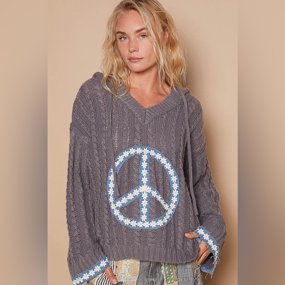 🌸POL  Chunky Hooded Sweater with Denim Flower Patchwork